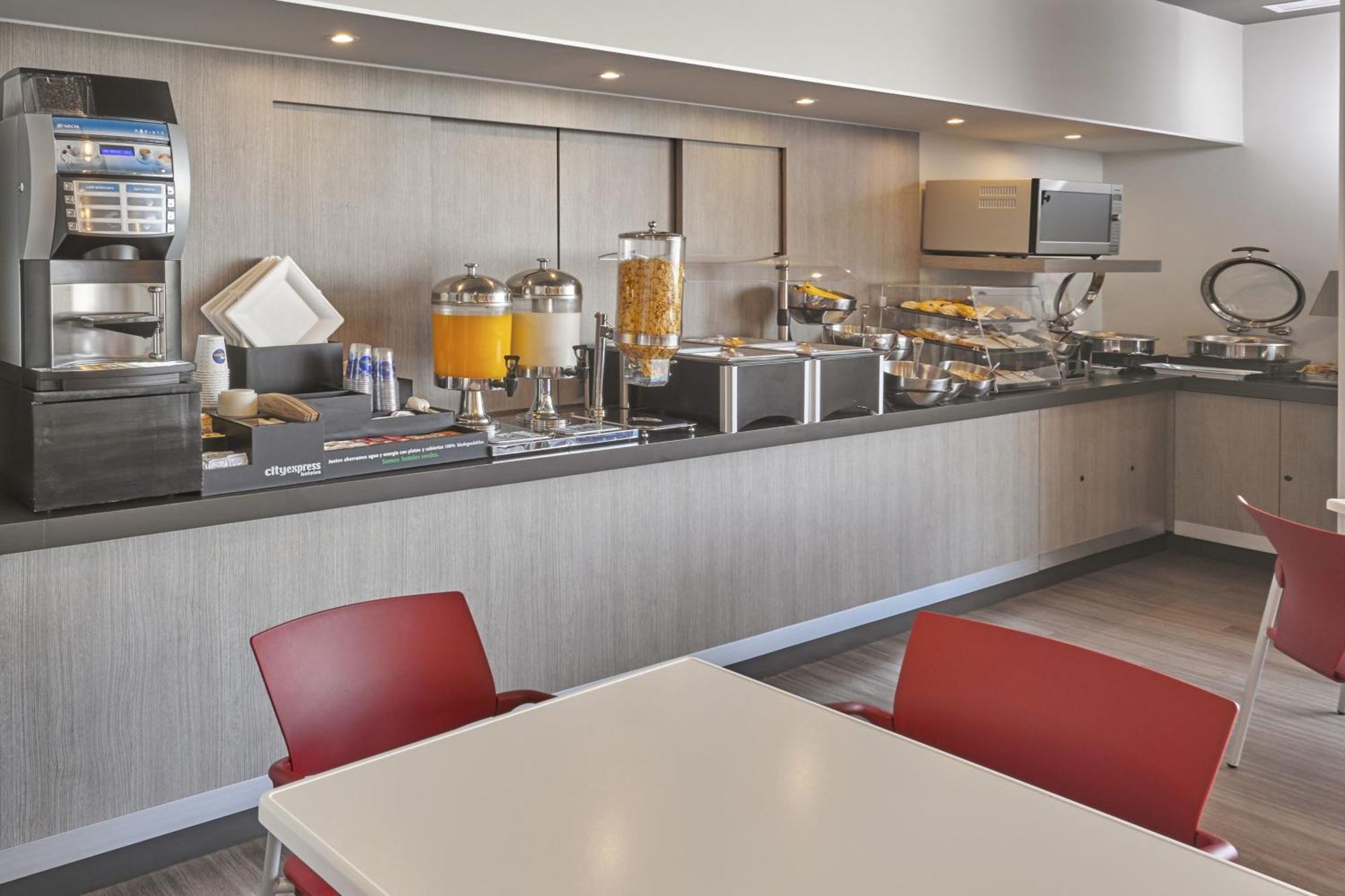 City Express Junior By Marriott Puebla Finsa Ngoại thất bức ảnh