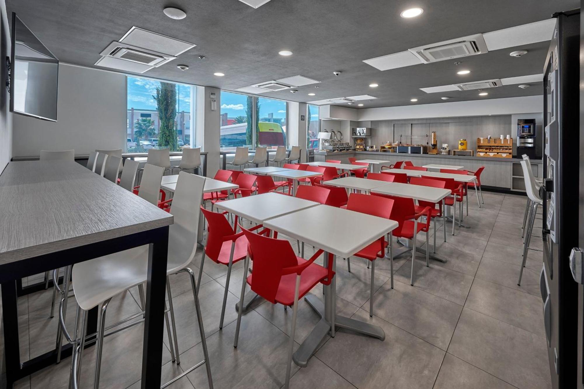 City Express Junior By Marriott Puebla Finsa Ngoại thất bức ảnh