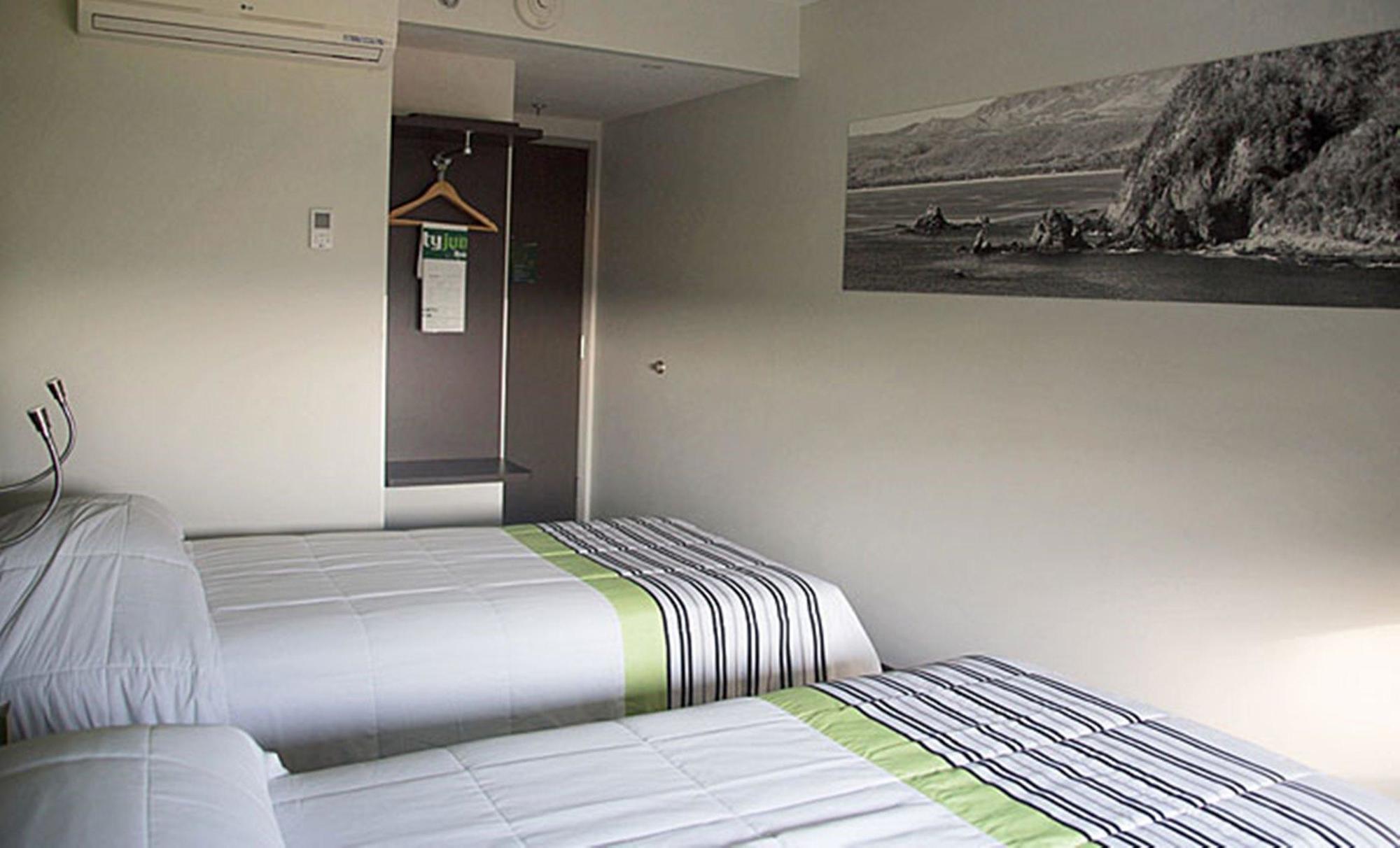 City Express Junior By Marriott Puebla Finsa Ngoại thất bức ảnh